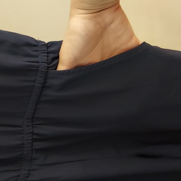 BANANA REPUBLIC FACTORY Navy and Black Sleeveless Jumper - Picture 8 of 14